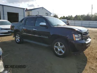 2013 Chevrolet Avalanche LTZ with VIN 3GNTKGE74DG126912, listed as a Copart auction lot 71699854 with Not Provided miles and Salvage Title. Bid and sale history available at DreamBid. Image 4.