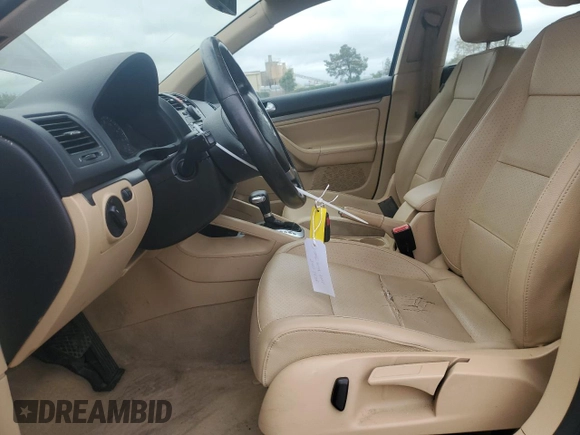 2008 Volkswagen Jetta SE с VIN 3VWRZ71K18M034394, выставлен на аукционе Copart как лот 52731305 с пробегом 150 880 миль миль и Списание • Salvage title. История ставок и продаж доступна на DreamBid. Изображение 7.