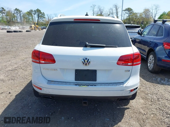 2013 Volkswagen Touareg Sport с VIN WVGEP9BP4DD013215, выставлен на аукционе IAAI как лот 42154801 с пробегом 159 556 миль миль и . История ставок и продаж доступна на DreamBid. Изображение 17.