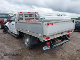 2017 Ford F-250 XL с VIN 1FDBF2A64HEC86581, выставлен на аукционе IAAI как лот 42197355 с пробегом 107 873 миль миль и . История ставок и продаж доступна на DreamBid. Изображение 3.