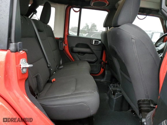 2019 Jeep Wrangler Unlimited Sahara with VIN 1C4HJXENXKW536029, listed as a Copart auction lot 84173814 with 117,381 mi miles and Salvage Title. Bid and sale history available at carsss.com. Image 11.