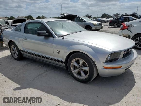 2009 Ford Mustang with VIN 1ZVHT80N595113637, listed as a Copart auction lot 54947305 with 215,559 mi miles and Clean Title. Bid and sale history available at carsss.com. Image 4.