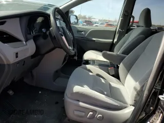2018 Toyota Sienna LE Auto Access Seat with VIN 5TDKZ3DC5JS907703, listed as a Copart auction lot 50180255 with 83,551 mi miles and Salvage title. Bid and sale history available at DreamBid. Image 7.