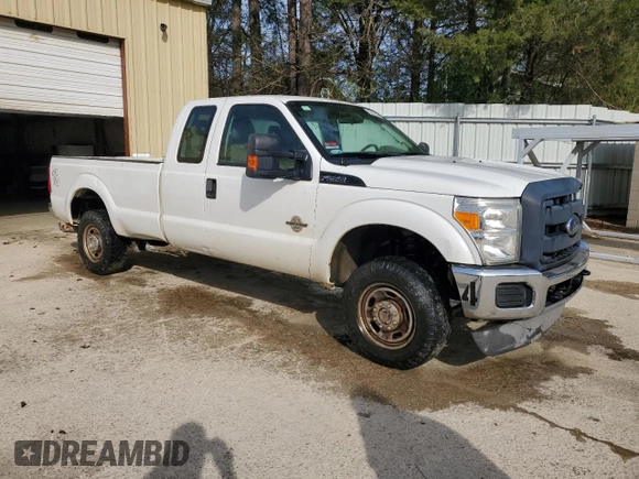 2012 Ford F-250 XL with VIN 1FT7X2BTXCEC84984, listed as a Copart auction lot 51268755 with 253,763 mi miles and Clean title. Bid and sale history available at DreamBid. Image 4.