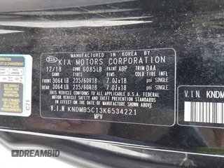 2019 Kia Sedona EX with VIN KNDMB5C13K6534221, listed as a IAAI auction lot 41880056 with 140,726 mi miles. Bid and sale history available at carsss.com. Image 9.