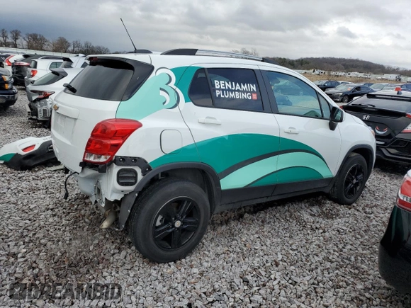 2022 Chevrolet Trax LT with VIN KL7CJPSM1NB564803, listed as a Copart auction lot 51751955 with 18,295 mi miles and Salvage Title. Bid and sale history available at carsss.com. Image 3.