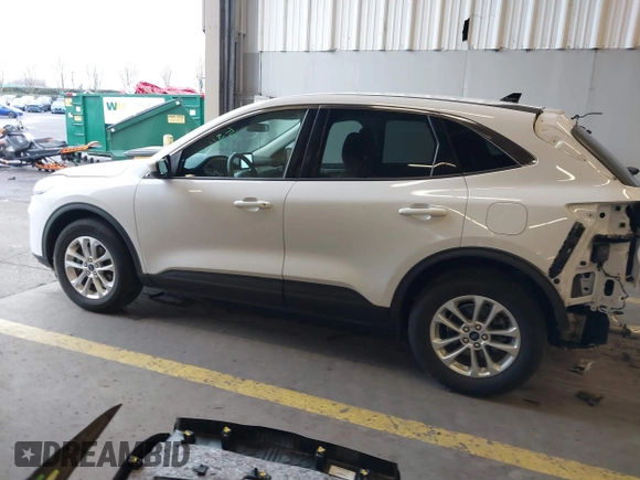 2020 Ford Escape SE with VIN 1FMCU9G63LUA36693, listed as a IAAI auction lot 41692972 with 45,597 mi miles. Bid and sale history available at carsss.com. Image 15.