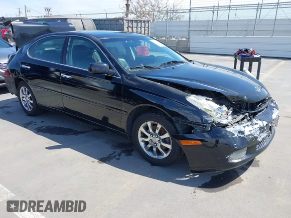 2002 Lexus ES 300 with VIN JTHBF30G720015358, listed as a IAAI auction lot 42127438 with 188,969 mi miles. Bid and sale history available at carsss.com. Image 1.