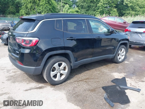 2018 Jeep Compass Latitude with VIN 3C4NJDBB2JT114644, listed as a IAAI auction lot 42499210 with 82,988 mi miles and . Bid and sale history available at DreamBid. Image 4.