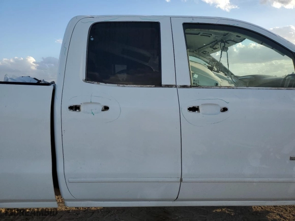 2015 Chevrolet Silverado 2500HD Built After Aug 14 LT with VIN 1GC2KVEG6FZ544402, listed as a Copart auction lot 74177234 with 205,878 mi miles and Salvage Title. Bid and sale history available at carsss.com. Image 10.