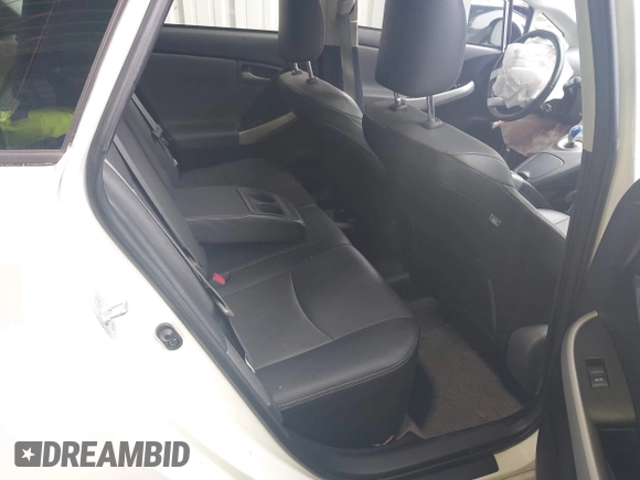 2013 Toyota Prius z VIN JTDKN3DP7D3031267, wystawiony jako IAAI lot #42265759 z przebiegiem 101 339 mil mil oraz . Historia ofert i sprzedaży dostępna na DreamBid. Obrazek 8.