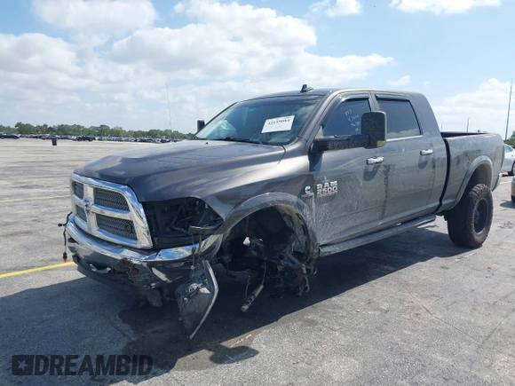 2018 Ram 2500 Big Horn z VIN 3C6UR5ML2JG368807, wystawiony jako IAAI lot #42159084 z przebiegiem 142 326 mil mil oraz . Historia ofert i sprzedaży dostępna na DreamBid. Obrazek 18.