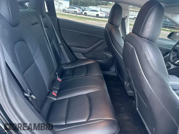 2021 Tesla Model 3 Standard Range Plus z VIN 5YJ3E1EA9MF919606, wystawiony jako Copart lot #60377285 z przebiegiem 39 713 mil mil oraz Szkoda całkowita • Salvage title. Historia ofert i sprzedaży dostępna na DreamBid. Obrazek 6.