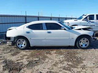 2006 Dodge Charger with VIN 2B3KA43G36H521189, listed as a IAAI auction lot 41417802 with 138,439 mi miles. Bid and sale history available at carsss.com. Image 14.