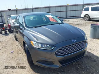 2015 Ford Fusion SE with VIN 3FA6P0H78FR136592, listed as a IAAI auction lot 41921805 with 33,423 mi miles. Bid and sale history available at carsss.com. Image 1.