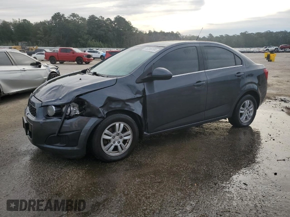 2012 Chevrolet Sonic LT z VIN 1G1JD5SB5C4218560, wystawiony jako Copart lot #75256184 z przebiegiem 182 339 mil mil oraz Szkoda całkowita • Salvage title. Historia ofert i sprzedaży dostępna na DreamBid. Obrazek 1.