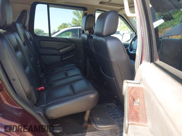 2006 Ford Explorer Limited с VIN 1FMEU75856UA11414, выставлен на аукционе IAAI как лот 42562370 с пробегом 128 193 миль миль и . История ставок и продаж доступна на DreamBid. Изображение 8.
