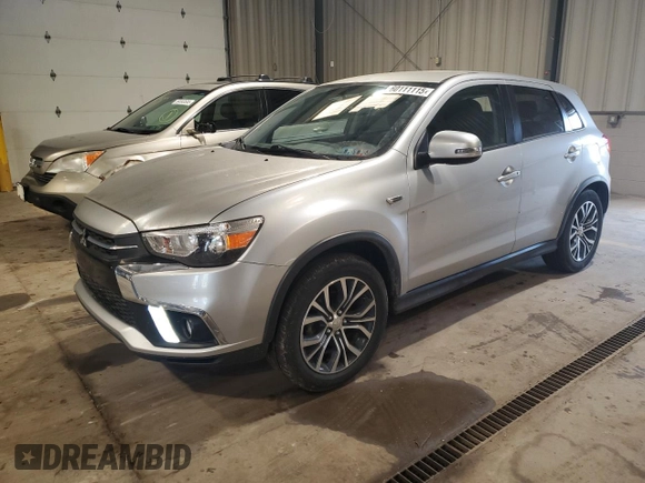 2018 Mitsubishi Outlander SE z VIN JA4AR3AW7JU001634, wystawiony jako Copart lot #60111115 z przebiegiem 44 679 mil mil oraz Szkoda całkowita • Salvage title. Historia ofert i sprzedaży dostępna na DreamBid. Obrazek 1.