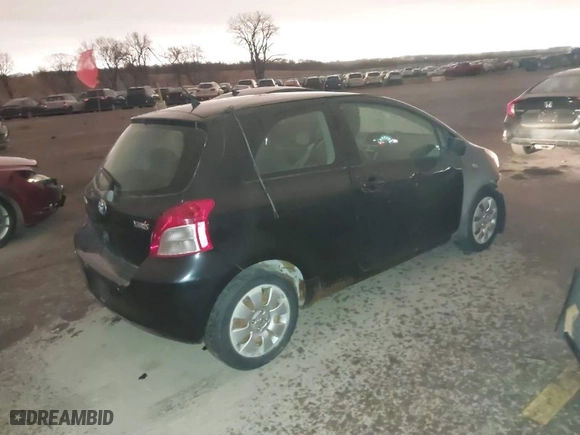 2007 Toyota Yaris with VIN JTDJT923475103121, listed as a IAAI auction lot 41812639 with 268,971 mi miles. Bid and sale history available at carsss.com. Image 4.