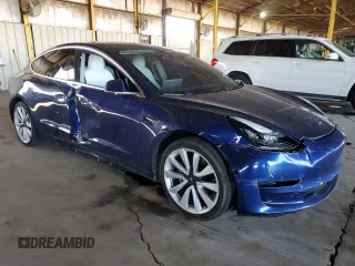 2020 Tesla Model 3 Standard Range Plus z VIN 5YJ3E1EA1LF744069, wystawiony jako Copart lot #53437085 z przebiegiem 121 845 mil mil oraz Szkoda całkowita • Salvage title. Historia ofert i sprzedaży dostępna na DreamBid. Obrazek 4.