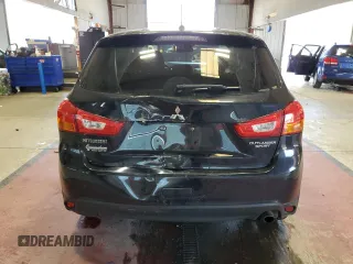 2015 Mitsubishi Outlander SE z VIN 4A4AR4AU1FE008955, wystawiony jako Copart lot #62471585 z przebiegiem 151 806 mil mil oraz Szkoda całkowita • Salvage title. Historia ofert i sprzedaży dostępna na DreamBid. Obrazek 6.
