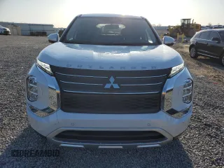 2024 Mitsubishi Outlander SE z VIN JA4J4VA83RZ020109, wystawiony jako Copart lot #52234285 z przebiegiem 4 910 mil mil oraz Szkoda całkowita • Salvage title. Historia ofert i sprzedaży dostępna na DreamBid. Obrazek 5.