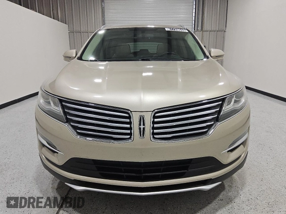 2017 Lincoln MKC Reserve with VIN 5LMCJ3C94HUL50945, listed as a Copart auction lot 61729945 with 66,179 mi miles and Clean title. Bid and sale history available at DreamBid. Image 5.