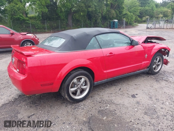 2006 Ford Mustang Standard with VIN 1ZVFT84N765107125, listed as a IAAI auction lot 42200660 with 164,920 mi miles and . Bid and sale history available at DreamBid. Image 4.