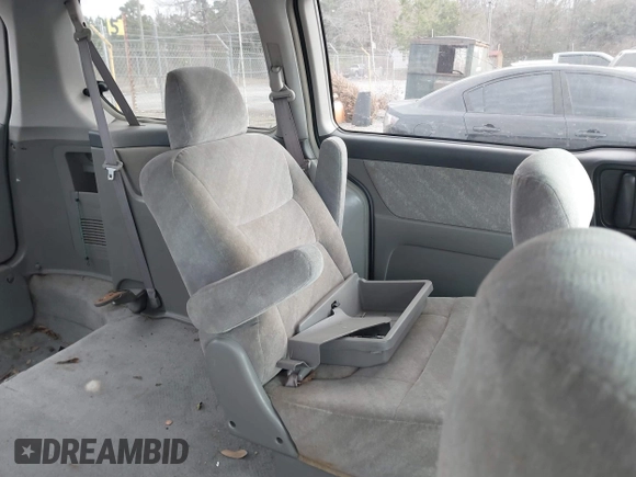 2004 Honda Odyssey EX with VIN 5FNRL18694B118357, listed as a IAAI auction lot 41508682 with 169,017 mi miles and . Bid and sale history available at DreamBid. Image 8.