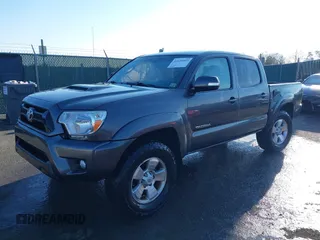 2014 Toyota Tacoma PreRunner with VIN 5TFJU4GN0EX057850, listed as a IAAI auction lot 41656053 with 170,269 mi miles. Bid and sale history available at carsss.com. Image 18.