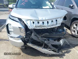 2024 Mitsubishi Outlander SE z VIN JA4J3VA83RZ027953, wystawiony jako IAAI lot #42280038 z przebiegiem 32 733 mil mil oraz . Historia ofert i sprzedaży dostępna na DreamBid. Obrazek 6.