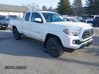 2021 Toyota Tacoma SR z VIN 3TYSZ5AN3MT044846, wystawiony jako IAAI lot #41297652 z przebiegiem 15 868 mil mil oraz . Historia ofert i sprzedaży dostępna na DreamBid. Obrazek 1.