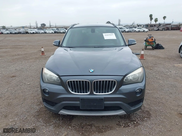 2013 BMW X1 28i with VIN WBAVM1C51DVW42577, listed as a IAAI auction lot 42029627 with 140,343 mi miles. Bid and sale history available at carsss.com. Image 13.