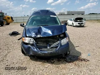 2005 Dodge Caravan SXT with VIN 2D4GP44L95R424704, listed as a Copart auction lot 61243925 with 190,608 mi miles and Salvage title. Bid and sale history available at DreamBid. Image 15.