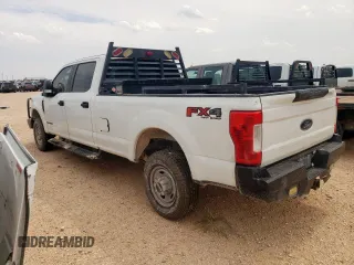 2018 Ford F-350 XL z VIN 1FT8W3BT3JEC94976, wystawiony jako Copart lot #57109615 z przebiegiem 149 143 mil mil oraz Czysty tytuł • Clean title. Historia ofert i sprzedaży dostępna na DreamBid. Obrazek 2.