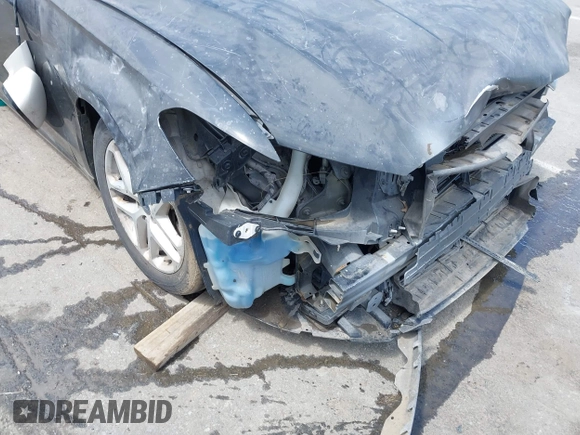 2015 Ford Fusion SE z VIN 3FA6P0H71FR242592, wystawiony jako IAAI lot #42255825 z przebiegiem Nie podano mil oraz . Historia ofert i sprzedaży dostępna na DreamBid. Obrazek 11.