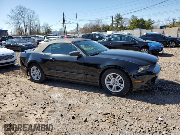 2014 Ford Mustang V6 with VIN 1ZVBP8EM6E5261560, listed as a Copart auction lot 50391185 with 60,700 mi miles and Salvage Title. Bid and sale history available at carsss.com. Image 4.