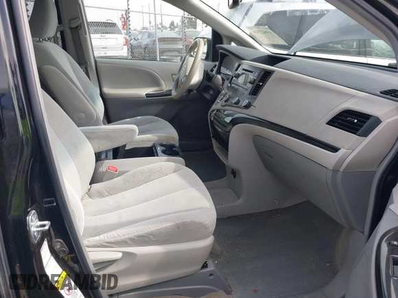 2012 Toyota Sienna LE with VIN 5TDJK3DC0CS037989, listed as a IAAI auction lot 41622546 with 165,363 mi miles. Bid and sale history available at carsss.com. Image 5.