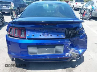 2014 Ford Mustang V6 с VIN 1ZVBP8AM2E5275266, выставлен на аукционе IAAI как лот 42520260 с пробегом 117 589 миль миль и . История ставок и продаж доступна на DreamBid. Изображение 6.