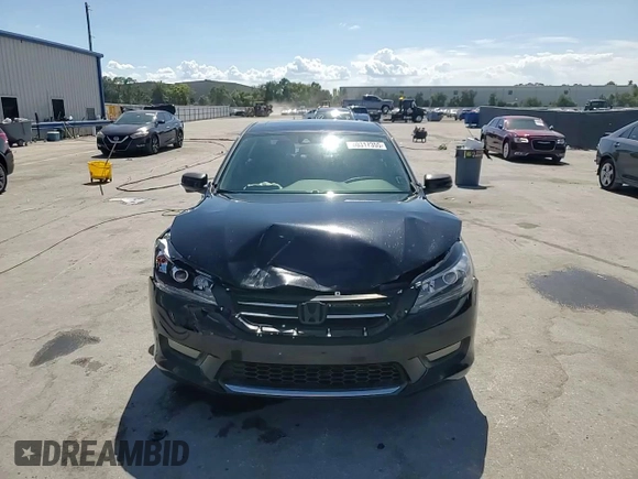 2015 Honda Accord EX-L with VIN 1HGCR2F81FA135648, listed as a Copart auction lot 60317355 with 217,789 mi miles and Salvage title. Bid and sale history available at DreamBid. Image 13.