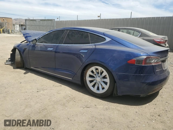 2017 Tesla Model S 100D с VIN 5YJSA1E28HF233322, выставлен на аукционе Copart как лот 62357925 с пробегом 110 383 миль миль и Списание • Salvage title. История ставок и продаж доступна на DreamBid. Изображение 2.