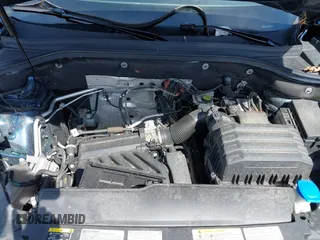 2022 Volkswagen Atlas SE z VIN 1V2HE2CA4NC220203, wystawiony jako IAAI lot #41982896 z przebiegiem 61 989 mil mil oraz . Historia ofert i sprzedaży dostępna na DreamBid. Obrazek 10.
