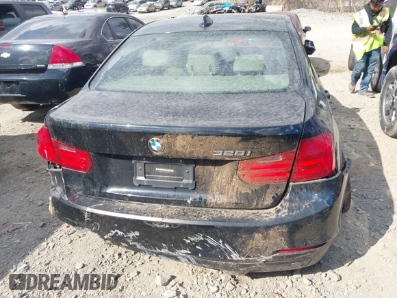 2014 BMW 3 Series 328i with VIN WBA3A5G56ENP32116, listed as a IAAI auction lot 41770861 with 118,485 mi miles. Bid and sale history available at carsss.com. Image 15.