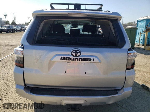 2023 Toyota 4Runner SR5 with VIN JTEMU5JR9P6174216, listed as a Copart auction lot 48993335 with 9,211 mi miles and Salvage title. Bid and sale history available at DreamBid. Image 6.