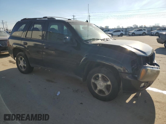 2008 Chevrolet TrailBlazer 1LT with VIN 1GNDT13S182100708, listed as a Copart auction lot 89284975 with 165,199 mi miles and Salvage Title. Bid and sale history available at DreamBid. Image 4.