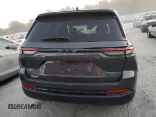 2023 Jeep Grand Cherokee Laredo с VIN 1C4RJGAG2PC662664, выставлен на аукционе Copart как лот 82878804 с пробегом 9 800 миль миль и Списание • Salvage title. История ставок и продаж доступна на DreamBid. Изображение 6.