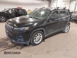 2019 Jeep Cherokee Latitude with VIN 1C4PJLCB7KD175755, listed as a IAAI auction lot 40954585 with 88,583 mi miles. Bid and sale history available at carsss.com. Image 2.