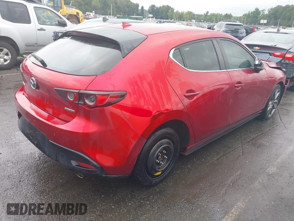 2019 Mazda 3 Preferred z VIN JM1BPAMM2K1135386, wystawiony jako IAAI lot #40367062 z przebiegiem 9 999 mil mil oraz . Historia ofert i sprzedaży dostępna na DreamBid. Obrazek 4.