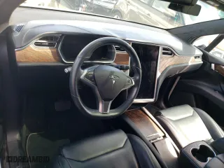 2018 Tesla Model X 75D with VIN 5YJXCAE23JF091452, listed as a Copart auction lot 43819833 with 57,592 mi miles. Bid and sale history available at carsss.com. Image 8.