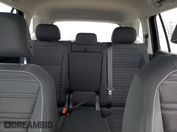 2022 Volkswagen Tiguan S z VIN 3VV1B7AX9NM034513, wystawiony jako Copart lot #43019025 z przebiegiem 71 010 mil mil oraz Szkoda całkowita • Salvage title. Historia ofert i sprzedaży dostępna na DreamBid. Obrazek 10.